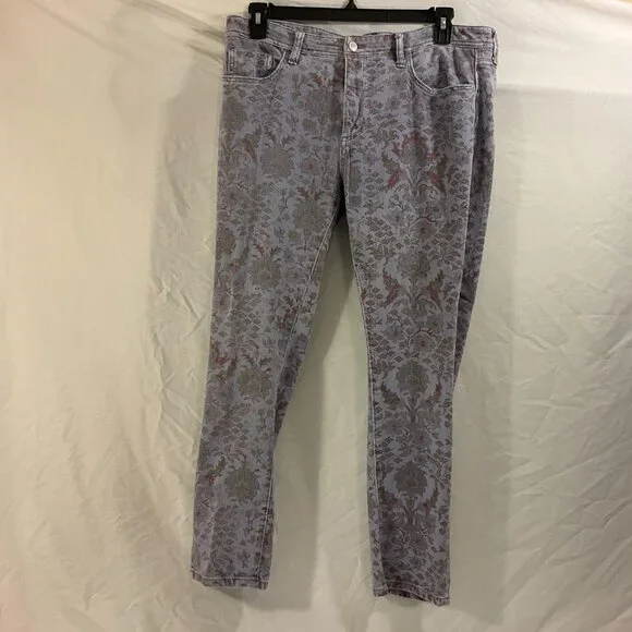 Pilcro-Anthropologie, Slim Boyfriend Jeans, Floral Print, Size 32 - Picture 2 of 9